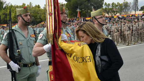 mrspain71's tweet photo. Mi vecina no puede ver a Sánchez y es de bandera de España en el balcón.

Tiene empadronados a sus padres (aunque viven en un pueblo), le supone ahorro fiscal y 771,30 € al mes que pilla por la ley de dependencia.

También tiene una interna sin contrato, a la que adora, eso si. https://t.co/MRdlUSRJoC