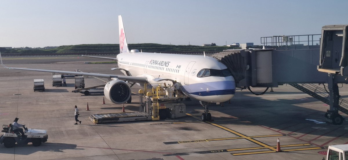 Noblelaugh727's tweet photo. 再見🇹🇼 https://t.co/Sfl9LW0uE3