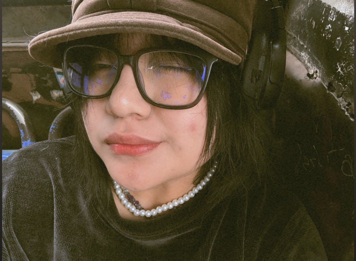MariaAlfajor's tweet photo. Digamos que twitter vio esta foto primero :v https://t.co/bGyzbZmkqd