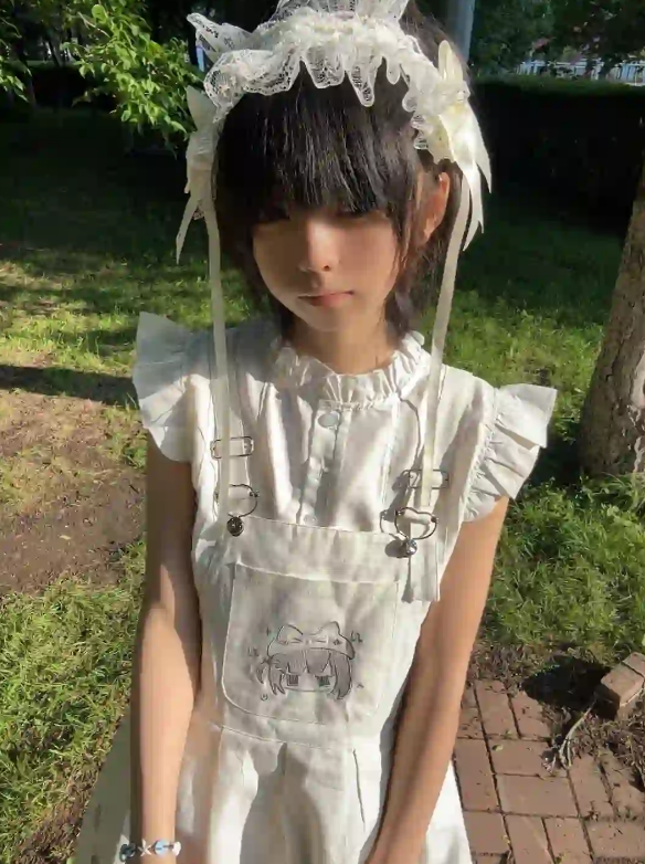 yuzudaoonn's tweet photo. 未成年とよく勘違いされるけど、
ただの���上だいすきな18歳です https://t.co/WYaEE3YrEg