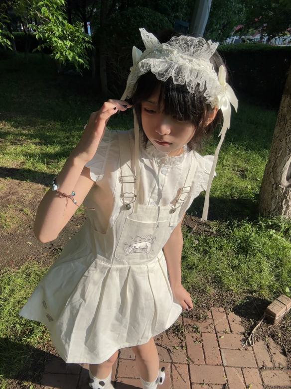 yuzudaoonn's tweet photo. 未成年とよく勘違いされるけど、
ただの���上だいすきな18歳です https://t.co/WYaEE3YrEg