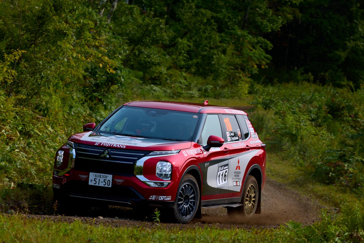 MMCjpn's tweet photo. 【お知らせ】
三菱自動車がサポートするラリーチームが、9月4日(金)～6日(日)に北海道十勝地方を中心に開催されたラリー北海道に参戦。XC-2クラスでは3台の『トライトン』が出場し、クスコレーシングがクラス2位、圭ラリープロジェクトがクラス3位に入賞しました。

https://t.co/hr8mqrRUpY https://t.co/fEdeP2m3EQ