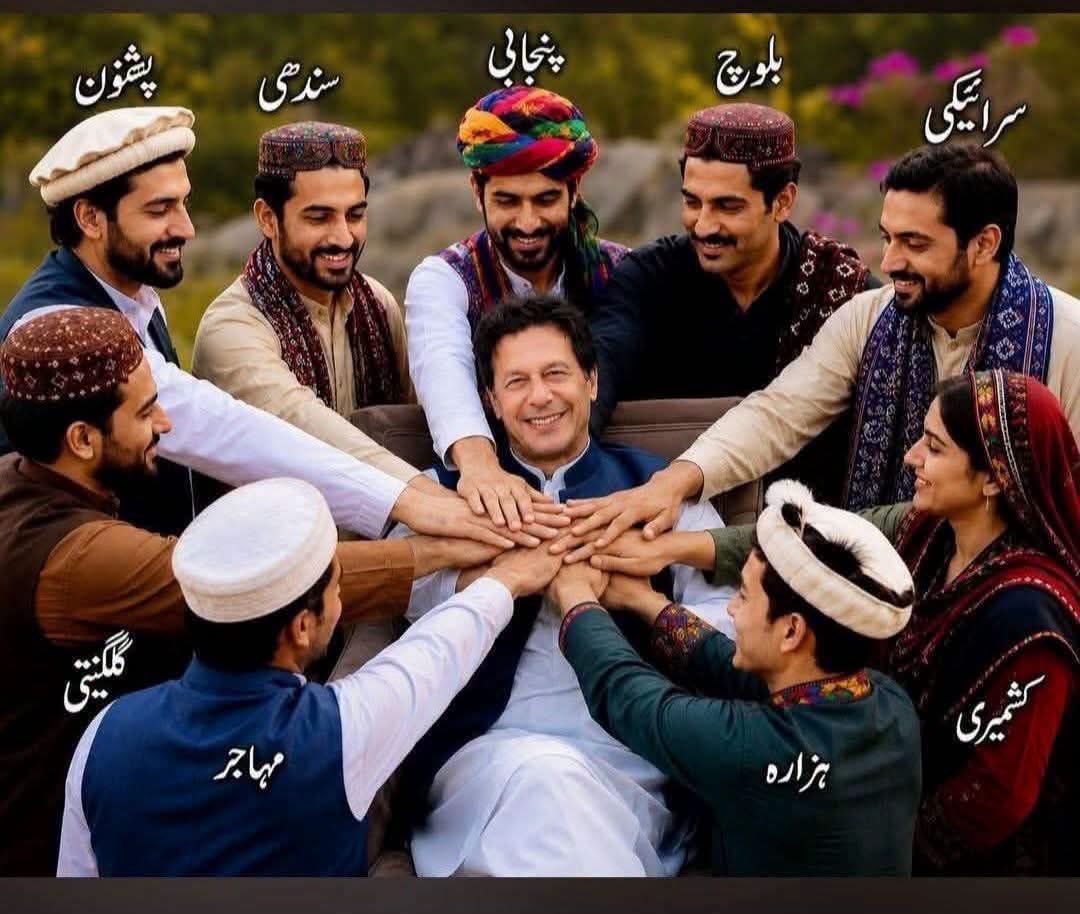 RashidMkhan79's tweet photo. میرے پاکستانیوں 🤝🫶 https://t.co/mzyBvICdtG