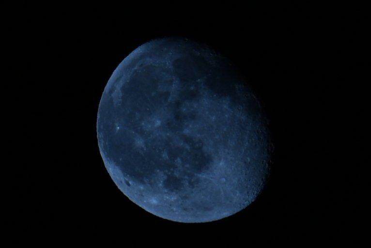Pansheng0155's tweet photo. 仰望星空 https://t.co/BHpBR3Nze8