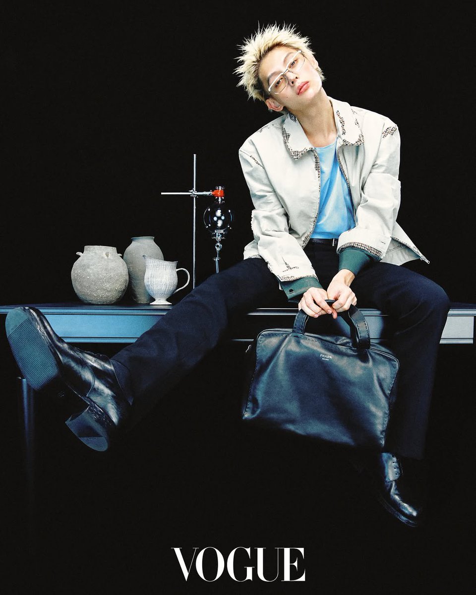 jcortish's tweet photo. Vogue Man Korea #JAMES #제임스 https://t.co/Oov2djOVTw