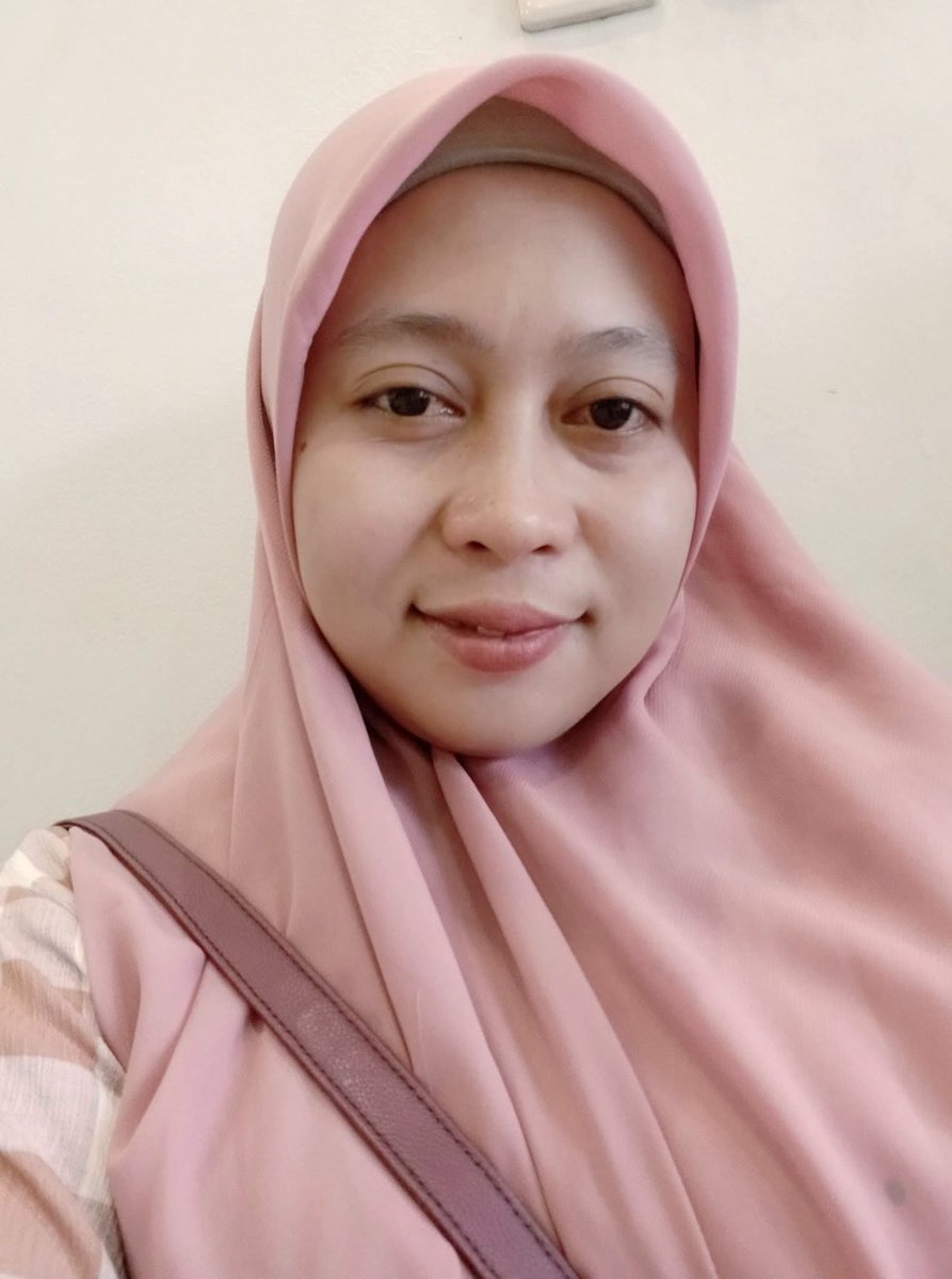 Bin9174's tweet photo. Tante🥵 https://t.co/Q08ZYh4QSe