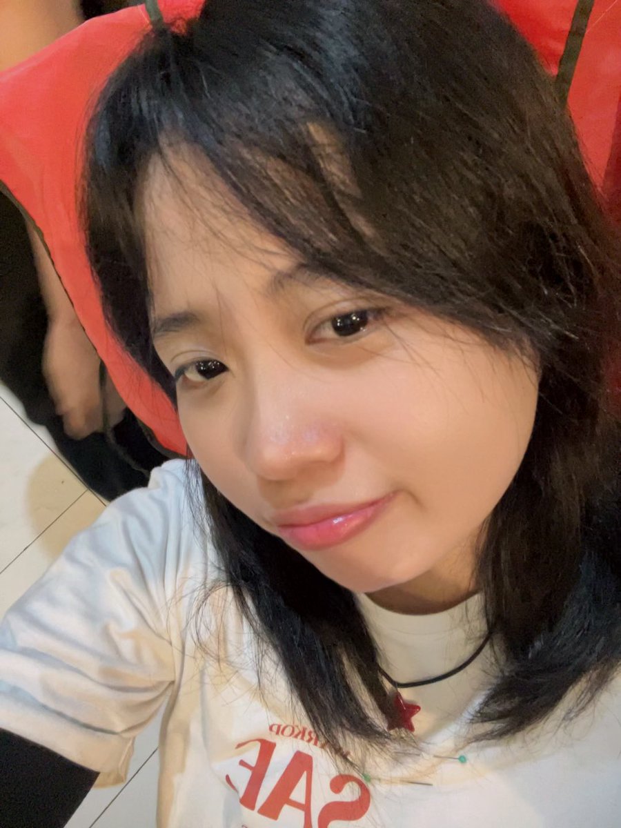 kaiblitch's tweet photo. [FORMULIR PERMOHONAN PERSAHABATAN QUEER]
nama:zeey
usia: 20
pekerjaan:bikin kopi
tinggi: 149
zodiak: ♌️ 
hobi: NGOPI,BIKIN KOPI,watchingg a moviess n listen to music
fakta menarik: FANSSS BERATTT MARVEL AND MY FAV KARATER IRON MAN💕 https://t.co/Pprv3ZWIiK