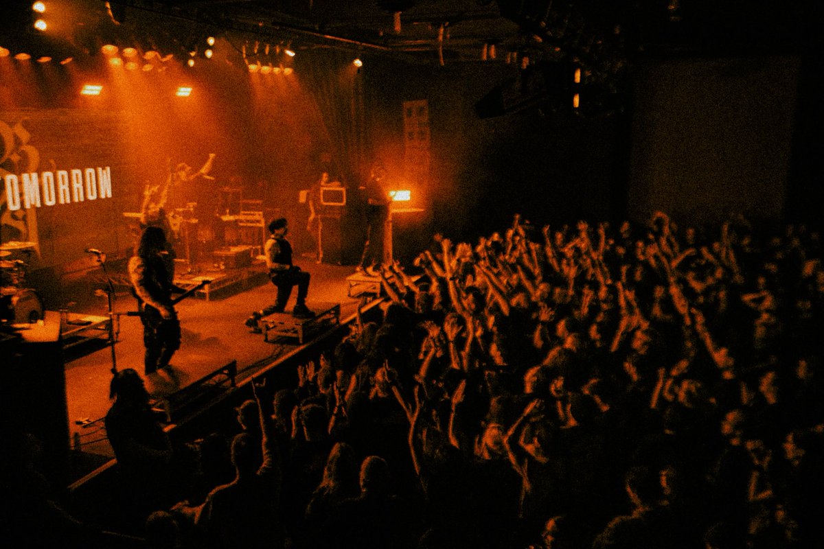 burytomorrow tweet picture