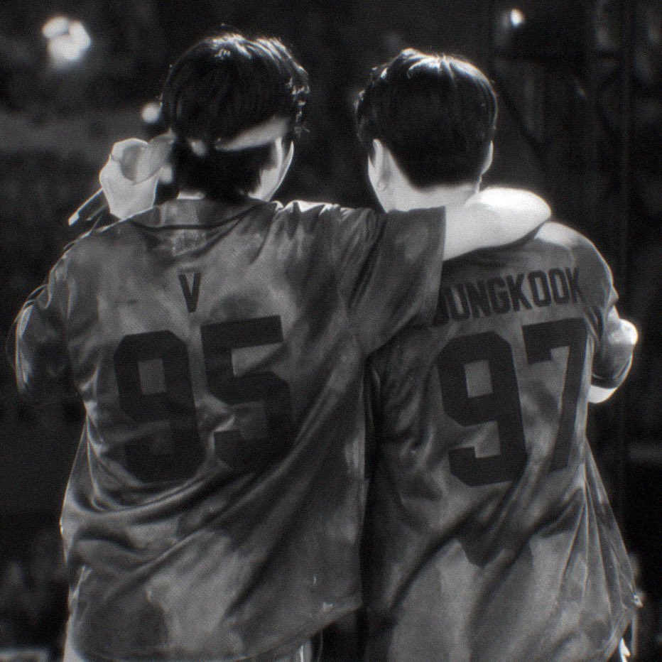 kookvtwins's tweet photo. 95 &amp; 97 ♥︎ https://t.co/RM59ebpvqg