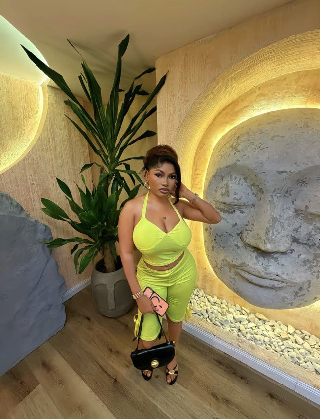 yabaleftonline's tweet photo. Nollywood actress and TikTok influencer Nimmyferrari has passed away.

The filmmaker d!ed just days before she was expected to celebrate the completion of her new house in Sagamu, Ogun State. https://t.co/OsNjp2Mm5H