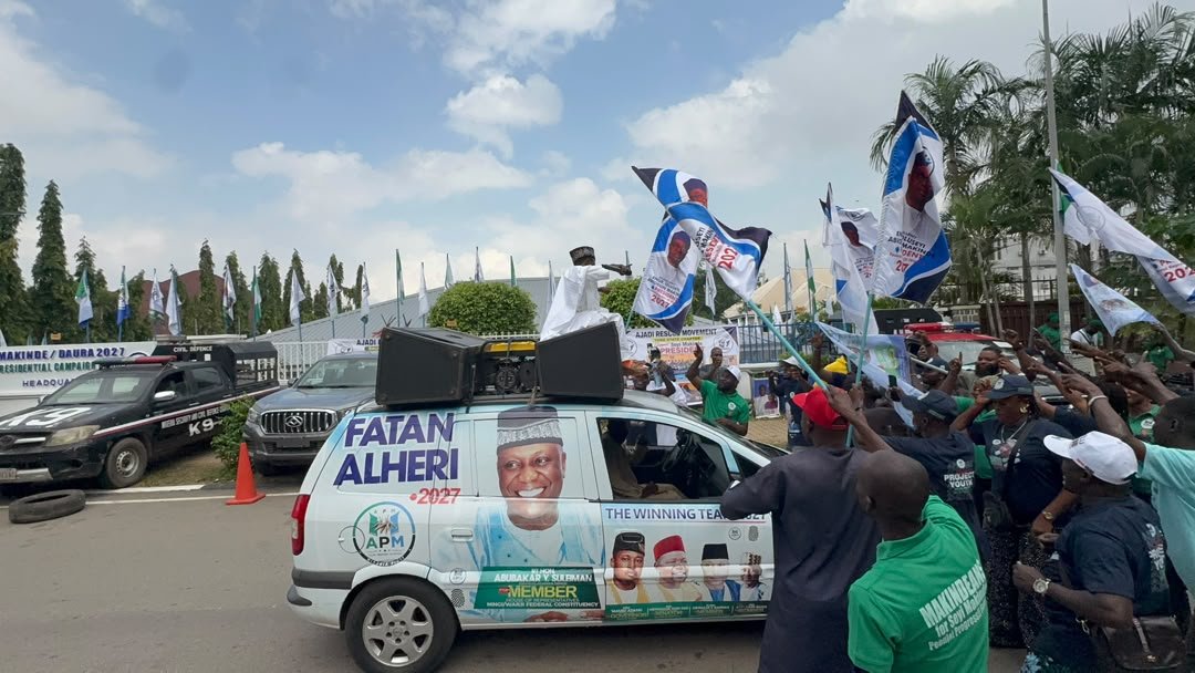 Comr_Aisha's tweet photo. An electrifying start! 

Today marked the official commissioning of the Makinde-Daura presidential campaign office in Abuja. With the APM as our platform, we believe the Makinde-Daura ticket is the answer to Nigeria’s challenges. 

Forward we go!

APM…Nigeria First, Nigeria Always