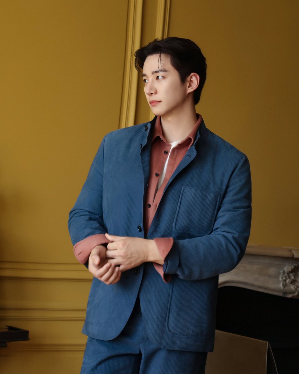 le2jh_vicky's tweet photo. @dlwnsghek 260907 LEE JUNHO weverse 2️⃣

Berluti ‘La Maison’ Behind 

https://t.co/V0tRikJzjl

@dlwnsghek 
#이준호 #LEEJUNHO
#벨루티 #BERLUTI
#LaMaison campaign https://t.co/q5YbJAWtFB