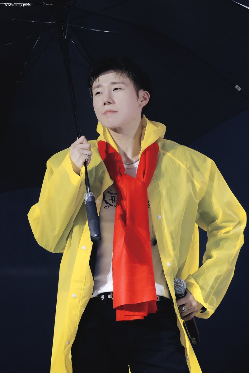 akaiou6w's tweet photo. 260830 INFINITE FANMEETING [무한대집회Ⅴ]  

☂️

#인피니트 #김성규 #성규 #무한대집회 #INFINITE #SUNGKYU #KIMSUNGKYU https://t.co/NWUrILLDMX