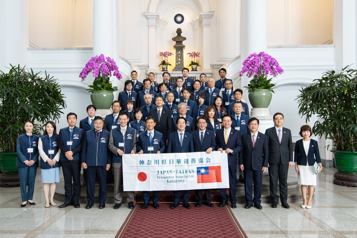 ChingteLai's tweet photo. 神奈川県日華親善協会の創立60周年をお祝い申し上げます！台日は苦難を共に乗り越えてきた真の友人であり、経済・貿易・観光での交流も緊密です。今後も半導体の研究開発・製造での強みを結び付け、強靱で安全な「非レッドサプライチェーン」を構築し、地方交流や台日関係を深めていきましょう。 https://t.co/g75iwnFmof