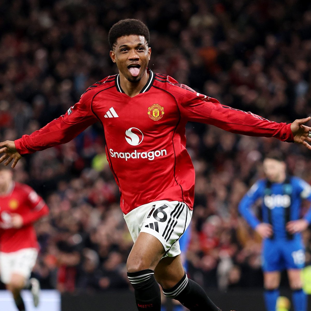 SimplyUtd's tweet photo. 🚨 𝐉𝐔𝐒𝐓 𝐈𝐍!

The visit of Sabah in the Champions League is likely to come too soon for Amad Diallo, but the Ivorian is PUSHING to be involved in the huge derby.

[@standardsport] https://t.co/ZohC62cKCH