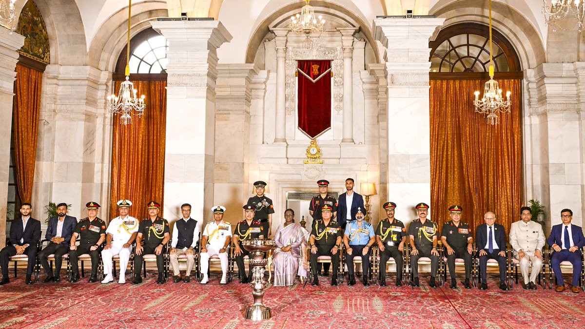 thedurandcup's tweet photo. President Droupadi Murmu handed over the President’s Cup of the 135th Edition of IndianOil Durand Cup 2026 to the winning team, East Bengal Football Club, at Rashtrapati Bhavan.
Among the dignitaries present on the occasion were Chief of Defence Staff General N.S. Raja Subramani, President of the Durand Football Tournament Society; Chief of Army Staff General Dhiraj Seth, Chief of Air Staff Air Chief Marshal A.P. Singh, and Chief of Naval Staff Admiral Krishna Swaminathan, Vice Presidents of the Society; along with Lt Gen V M Bhuvana Krishnan, GOC-in-C, Eastern Command and Patron, Durand Cup Organising Committee; and other senior dignitaries; and officials and players of East Bengal Football Club.

#135thEditionofIndianOilDurandCup #PoweredbySBIandCIL #DeshKaCup #ManyChampionsOneLegacy