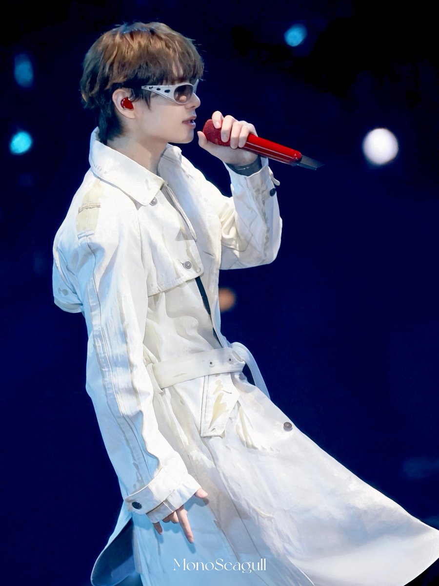 MonoSeagull's tweet photo. 260906 BTS WORLD TOUR ‘ARIRANG’ IN Los Angeles
#태형 #뷔 #TAEHYUNG #V @BTS_twt https://t.co/uU9k3WhfKl