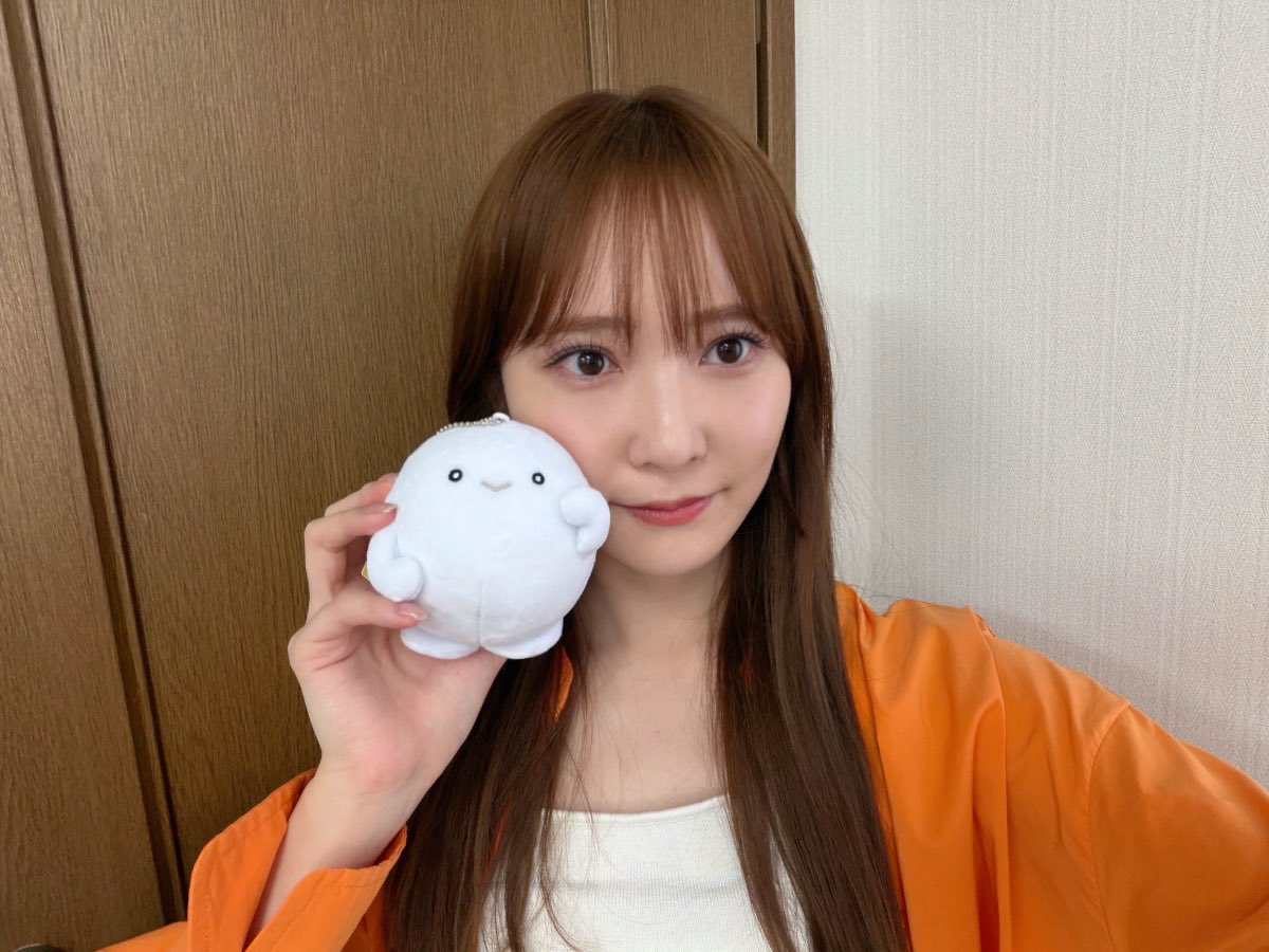kato_staff's tweet photo. テレビ東京×こねこフィルム
ショートドラマ『aimaiMe（アイマイミー）』
にて #加藤史帆 の出演が決定!
 
「povo」とのコラボショートドラマです📱
 
コンビニのレジ前で突然の電波障害、後ろは長蛇の列、そんなピンチを救ってくれたのは...!
 
9月11日(金)19:00配信開始✨
ぜひチェックしてください! https://t.co/3JqViif92N