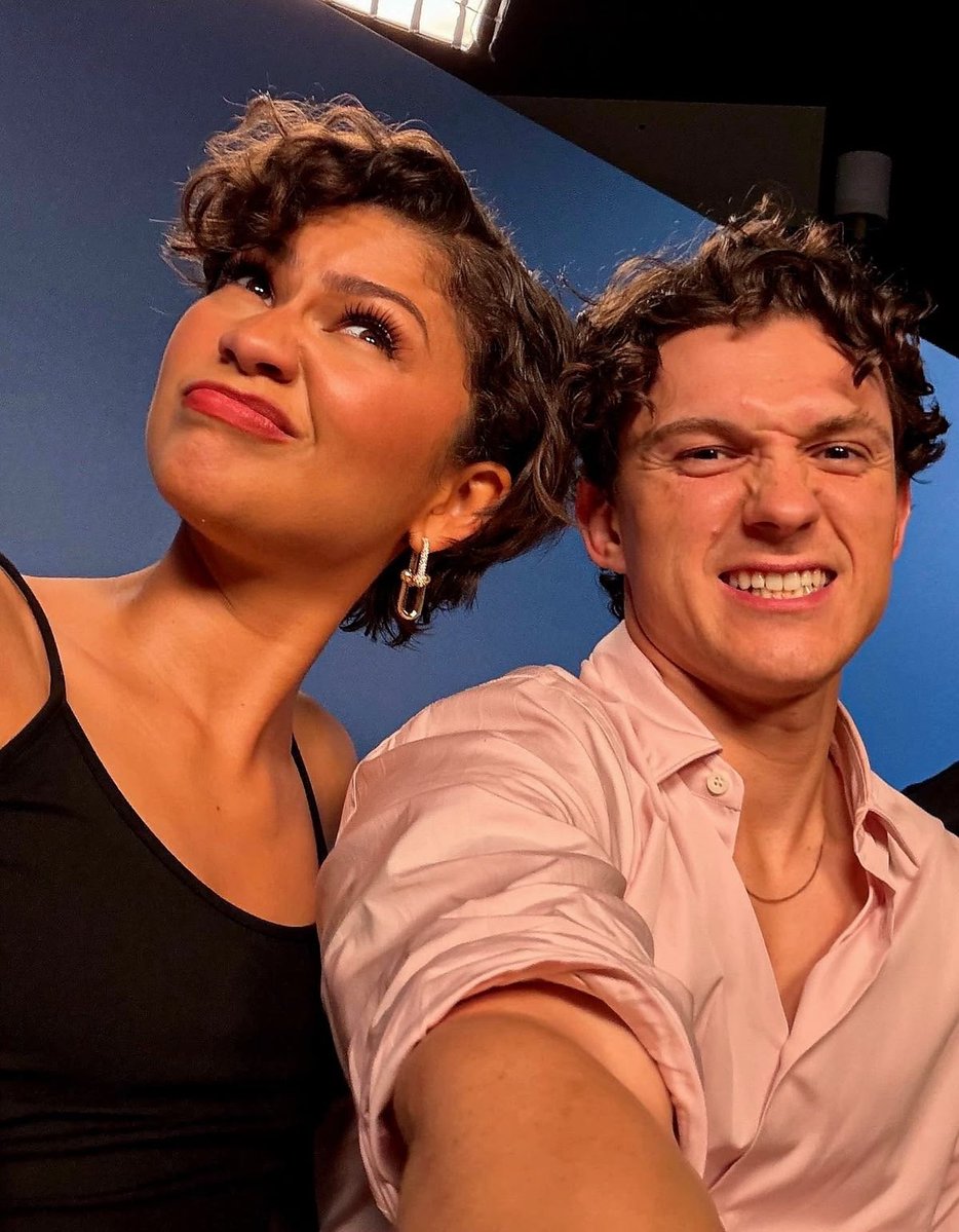 fwmalacyafeez's tweet photo. Tom Holland and Zendaya: The matching curly hair was not on my 2026 bingo card https://t.co/dg7r4HggiS