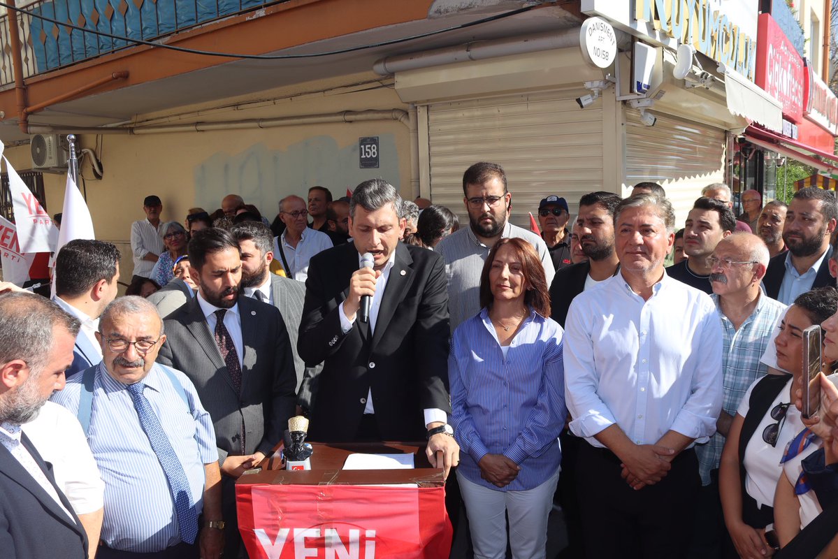 gorkemcyildirim's tweet photo. TEŞEKKÜRLER KEÇİÖREN!

YENİ ilçe binamızın açılışını TBMM Grup Başkan Vekilimiz Sayın @muratemir_dr'in, Malatya Milletvekilimiz Sayın @veliagbaba'nın, Ankara Milletvekilimiz Sayın @AliyeErsever'in, İl Başkanımız Sayın @av_ikaraca'nın ve kıymetli parti yöneticilerimizin katılımlarıyla gerçekleştirdik.

Keçiören'in caddelerine sığmayarak büyük bir coşkuyla ilçe binamızın açılışına katılan, bizleri yalnız bırakmayan tüm hemşehrilerimize, sivil toplum örgütlerimize, muhtarlarımıza ve kıymetli örgütümüze teşekkür ederiz.

Keçiören'de YENİ bir başlangıç için hazırız!