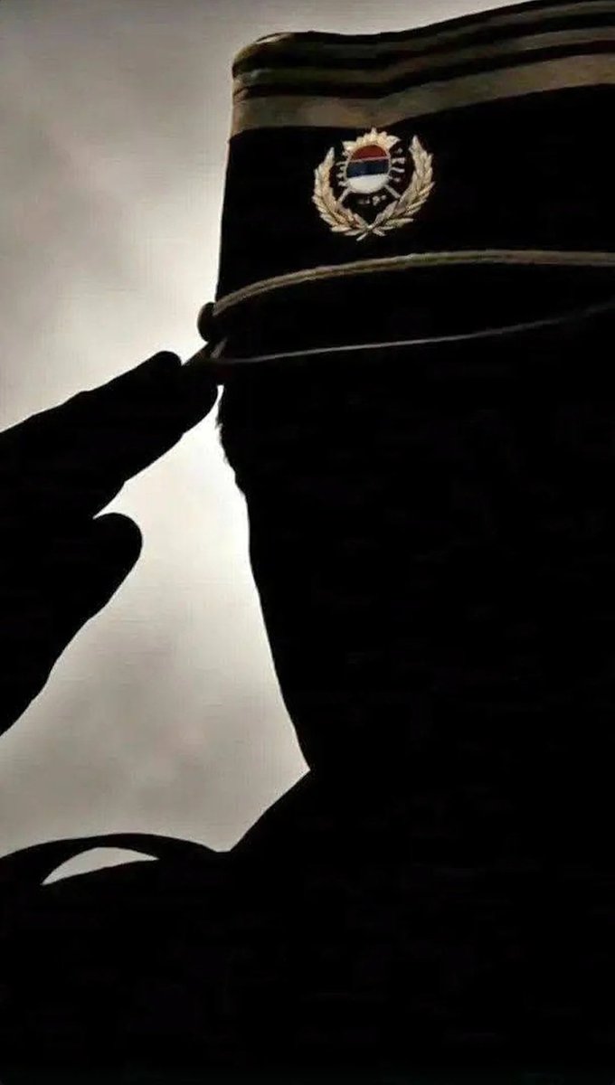 krokodil_7's tweet photo. Човјек је јачи мртав,
Него нечовјек жив.
Вјечна ти слава, генерале 
Христос васкрсе!
♥️💙🤍 https://t.co/KZ9S62bVaY