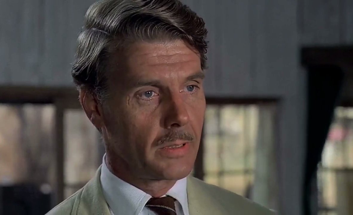 gvniang's tweet photo. James Fox in the role of Cyril Fielding https://t.co/Mcjxnkmp0N