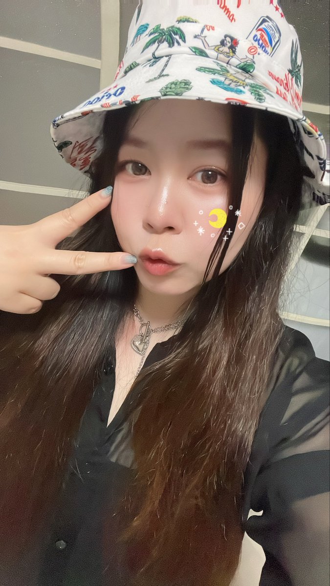 mu712mu's tweet photo. まもなく♡チケット予約販売開始です
 #ワンエムジー 【STAYTION】 
ワクワクだね😍💕︎どんなお話🧡かな？

みんなにドキドキ💓キラキラ✨️お届けできるよう台本ねりねりせねば🥰

へへへ♡(*´∀｀*)

直感の構想はあるけど
まだまだ想像して💭🤍´-
素敵な作品届けるぞぉ🤲♡ https://t.co/0kl0hHiLQn