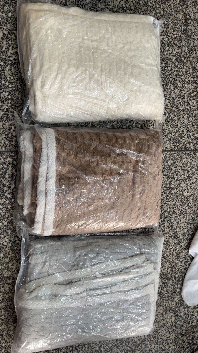 Cici_akanke's tweet photo. Blankets and waterproof mattress protector ready for deliveries.

Yaba
Ikota
Ayobo 
Onipanu 
Ibeju lekki https://t.co/75xoU6TiV3