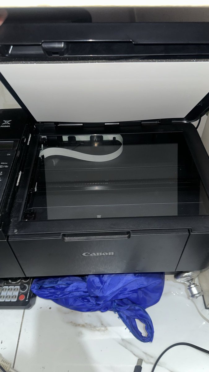 dyposable's tweet photo. wts PRINTER CANON PIXMA TR450s connect wifi dom bandung bisa oren
fullset masih lengkap dus, mulus no minus, ink droplet catridge masih aman dan lengkap
960k 
- berfungsi dengan baik
- fitur sangat komplit
- print
- copy
- scan
- fax
- connect wifi
- cetak foto
more info dm https://t.co/14tQzxiv1O