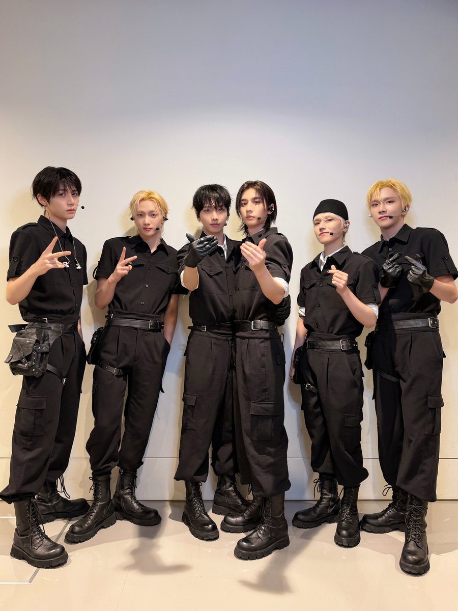 BOYNEXTDOOR_JP's tweet photo. 260911 日本テレビ系『バズリズム02』🚪📸

📺Official MV
https://t.co/kIyoCBJHHN

🎧Streaming
https://t.co/MHNmwnGkXi

#BOYNEXTDOOR #BND
#BoomBoomBoom
#バズリズム
#BOYNOW #ボーイなう https://t.co/sTXExWpL9J