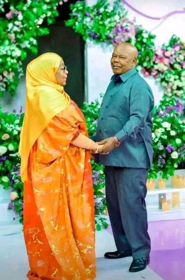 HHichilema's tweet photo. We convey our deepest condolences to Her Excellency President Samia Suluhu Hassan on the passing of her husband, Hafidh Ameir Hassan. 
We stand side by side with the first family, and all citizens of the United Republic of Tanzania during this difficult time. https://t.co/VZuYMUUsBQ