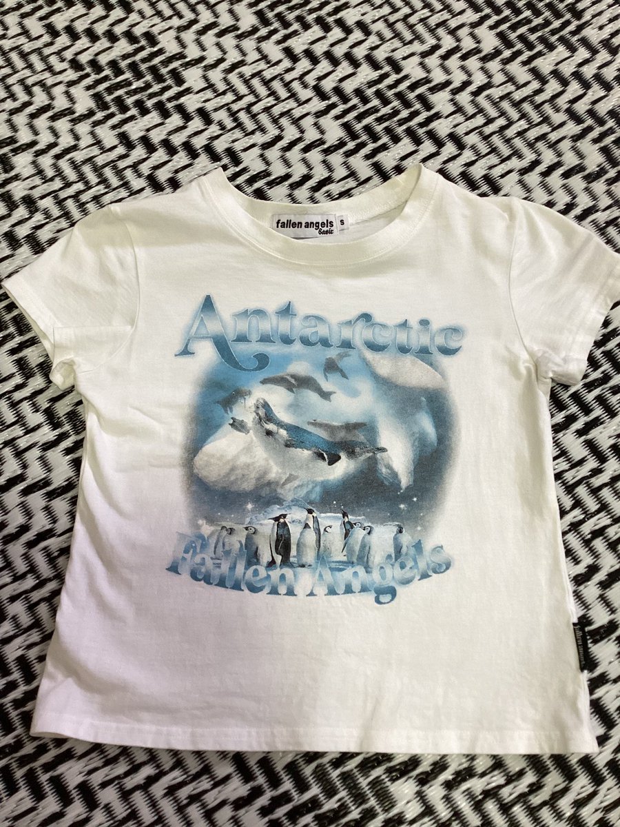 useddbyme's tweet photo. 🐠⭐️ ส่งต่อ fallen angels (size s)
price : 290.- ( free shipping )
ไ��่มีตำหนิค่า ทักมาขอรูปเพิ่มเติมได้นะค้า
#fallenangle #vgh #ส่งต่อเสื้อผ้า #brandy #stylist #cintage https://t.co/PAQIfBLCvb