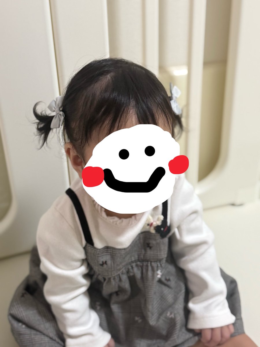 na_n061's tweet photo. 髪の毛いい感じにくくれた！！
そして服も可愛すぎて🥺💓

ちょっとフォーマルっぽいけどおでかけとかでも着てもいいかな？？ https://t.co/hhedymcyt3