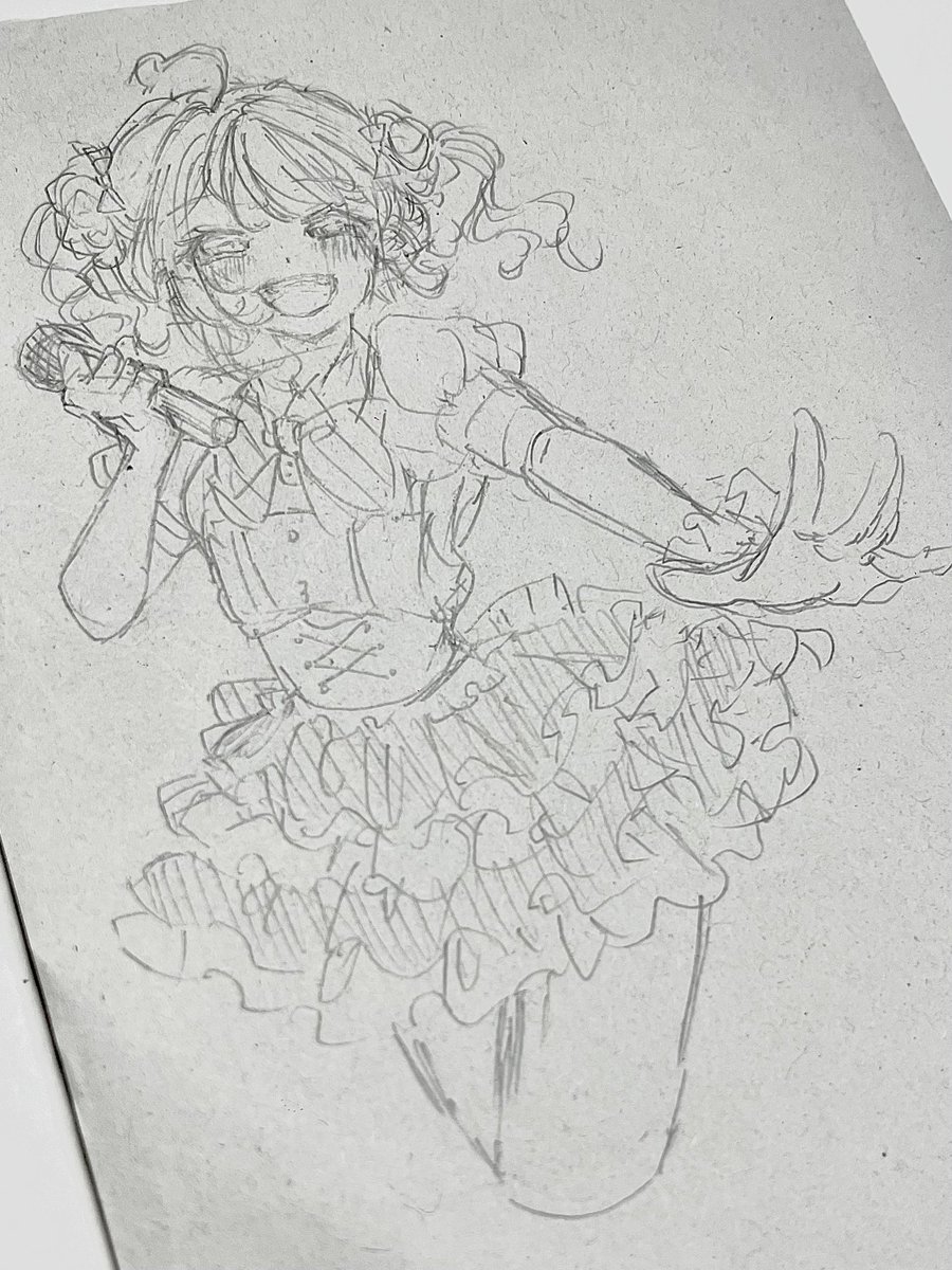 aura_0515's tweet photo. 制服の子描こうとしたらいつの間にかアイドルになってた絵 https://t.co/lG3skJ8LJV
