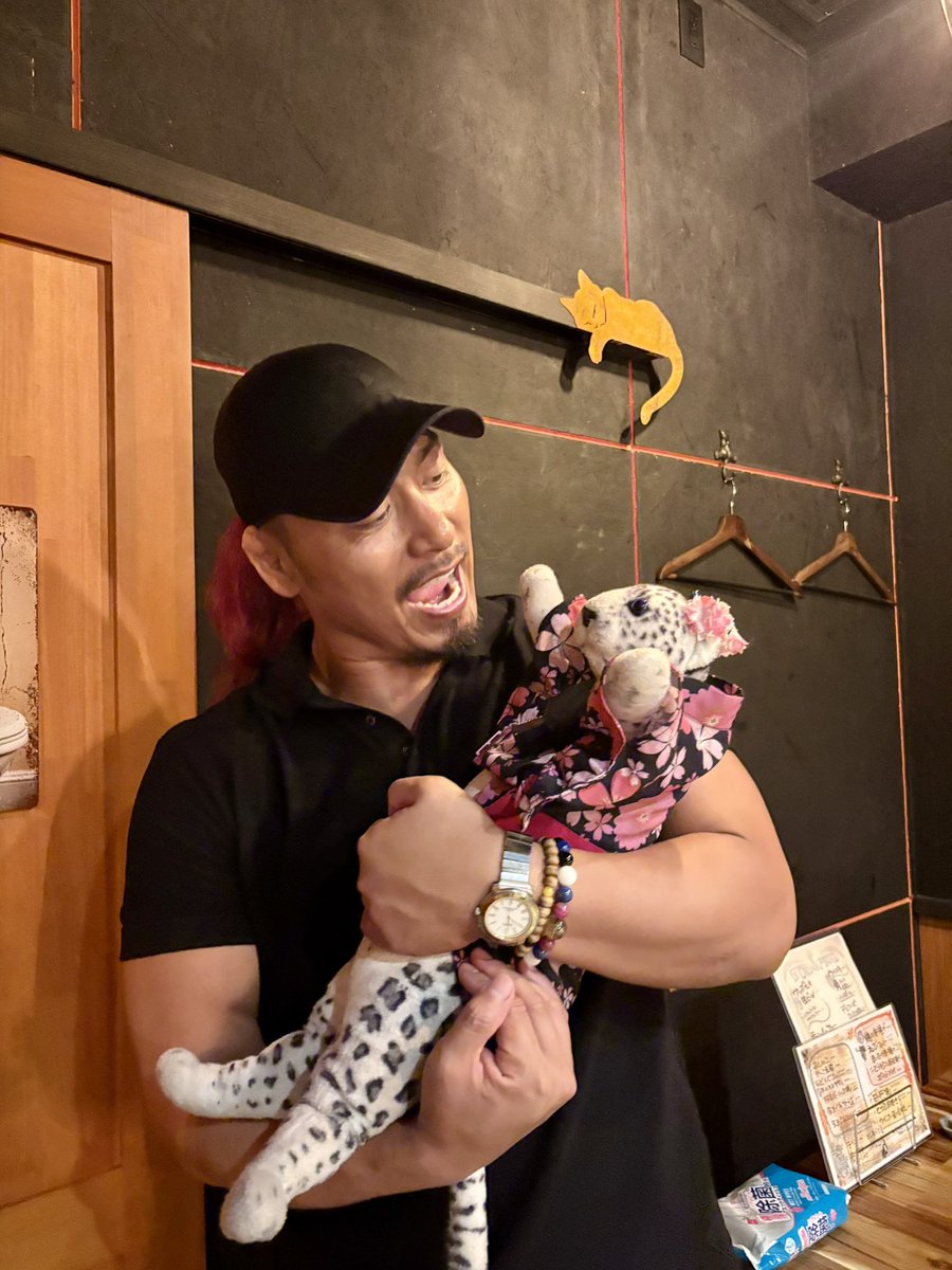 myonmyon_hyo's tweet photo. たかぎさん、やさしい😺 https://t.co/tP1QPilZL5