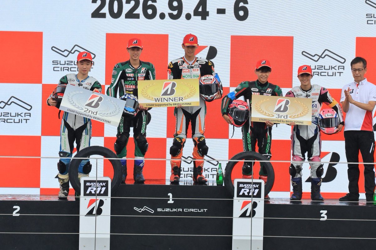 rui_kusu64's tweet photo. 鈴鹿4耐!
決勝16位 8Hクラス3位

自分の1回目でしんご君の分まで余裕を作れず、色々と負担をかけてしまいました💦

転倒後はトップと代わらないペースで23位から11位まで追い上げましたが最後はハイドロ起こしちゃってsc中の転倒で減算ペナルティでした。
申し訳ないです🥲

でも楽しかった! https://t.co/VG4KbY7ugy