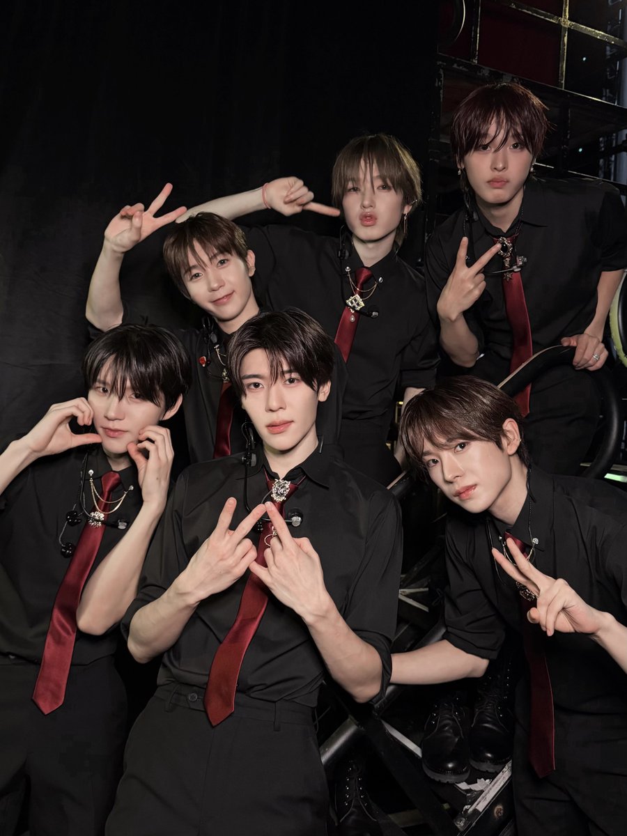 yuryosky's tweet photo. OUR BOYS 😭 THEY REALLY SAID WATCH US GROW AAAAHHH... im gonna cryYYY https://t.co/a4ycDyhWLm