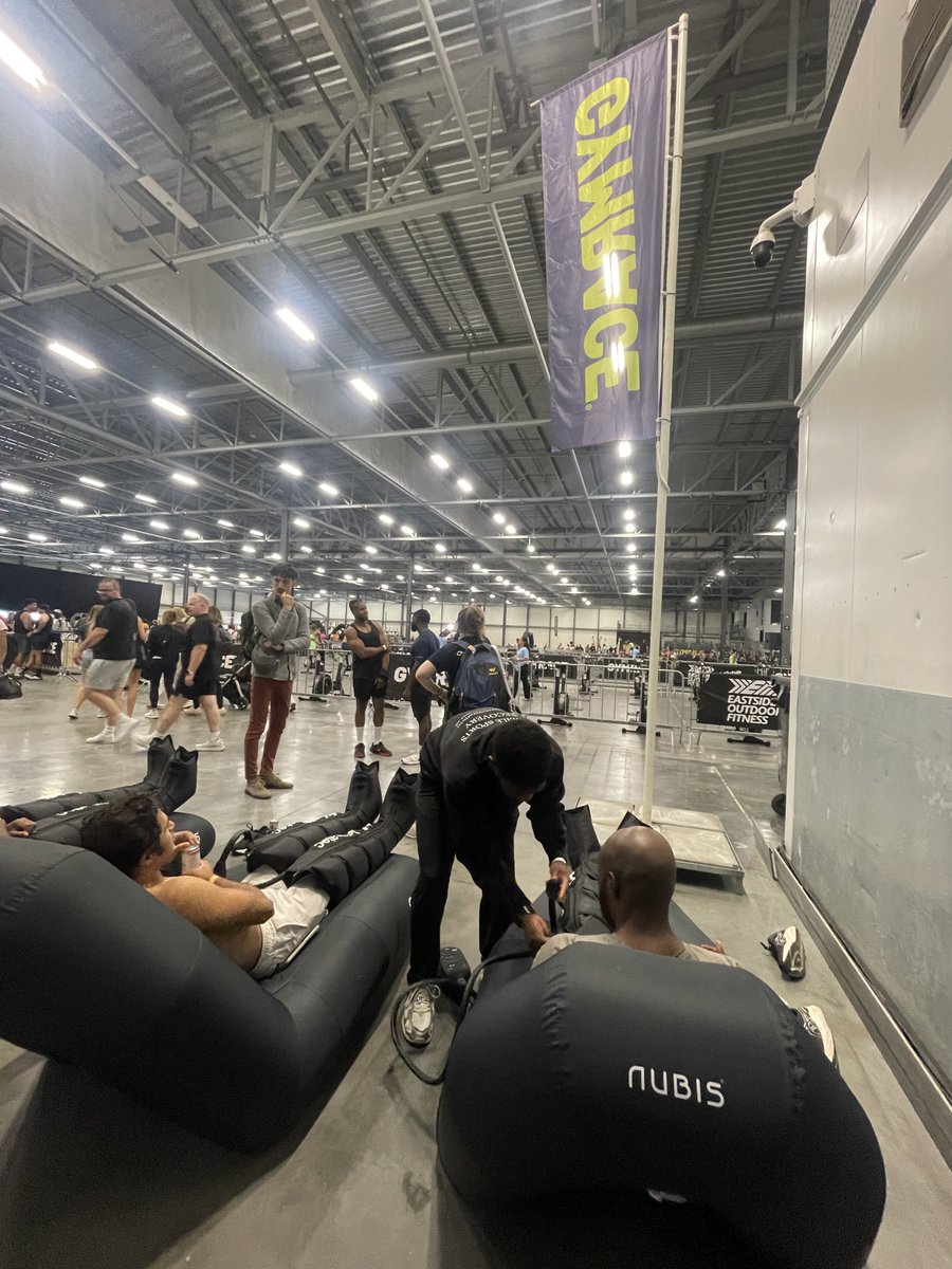 WeRecoverOff's tweet photo. This weekend alongside #GetUpGetItDone we brought the We Recover experience to #GymRace 🏃‍♂️⚡️

#WeRecover #SportsRecovery #EventRecovery https://t.co/qqvo8MbAc4