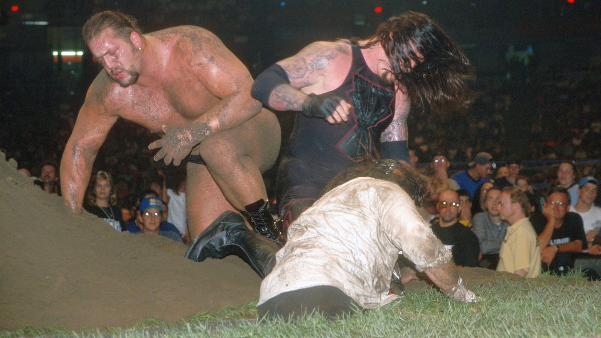 WWFWrestling1's tweet photo. 📸 Photos from this day in 1999, when Undertaker & Big Show defeated WWF Tag Team Champions, Mankind & The Rock to grab the WWF tag team titles in a 'Buried Alive' match on SmackDown! #WWF #WWE #SmackDown #TheRock #Mankind #BigShow #Undertaker https://t.co/v74FTTOLHZ