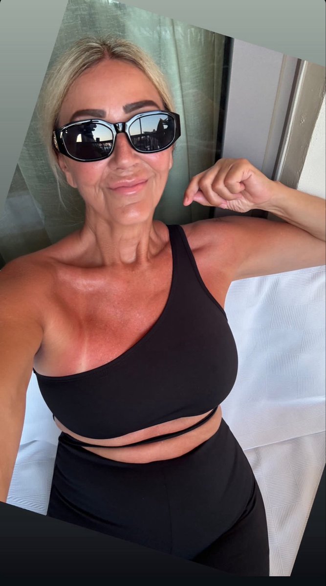 KendraBlok's tweet photo. “New week, new energy, same irresistible me. May your days be bold, your confidence be high, and your vibe impossible to ignore. 🔥✨” https://t.co/5tpVZSidZG