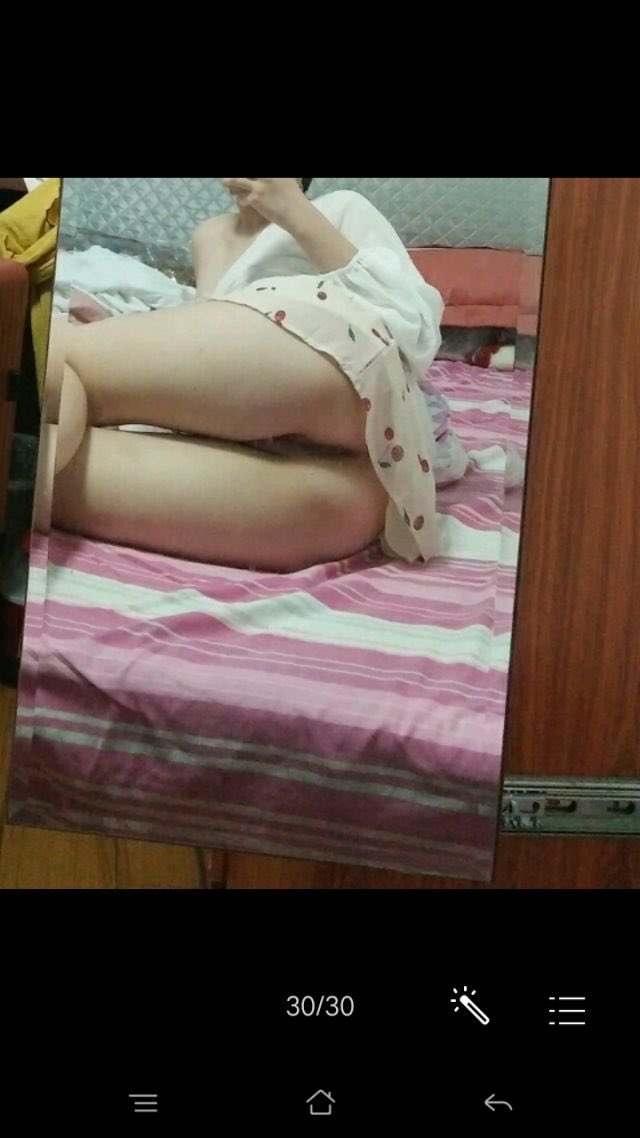 AskRice's tweet photo. 东北女体育生
#体育生 #校园 #露出 https://t.co/v5BmsNAbFK