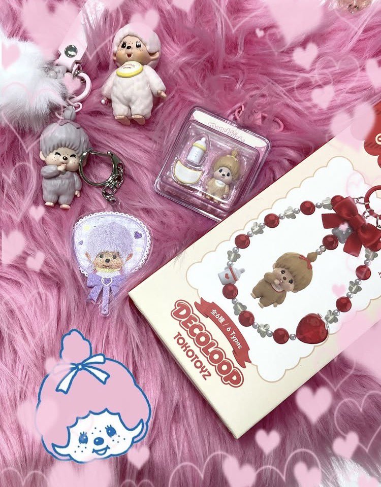pj_c_official's tweet photo. モンチッチのランダム商品、探している方も多いのではないでしょうか？🐵
109で買えちゃいます❣

●DECOLOOP
●フロッキーマスコット 8
●推しうちわキーホルダー
●ミニフィギュアチャーム
●シークレットキャラチャーム

＃モンチッチ #渋谷109　#monchhichi https://t.co/9PEQ42zP7O