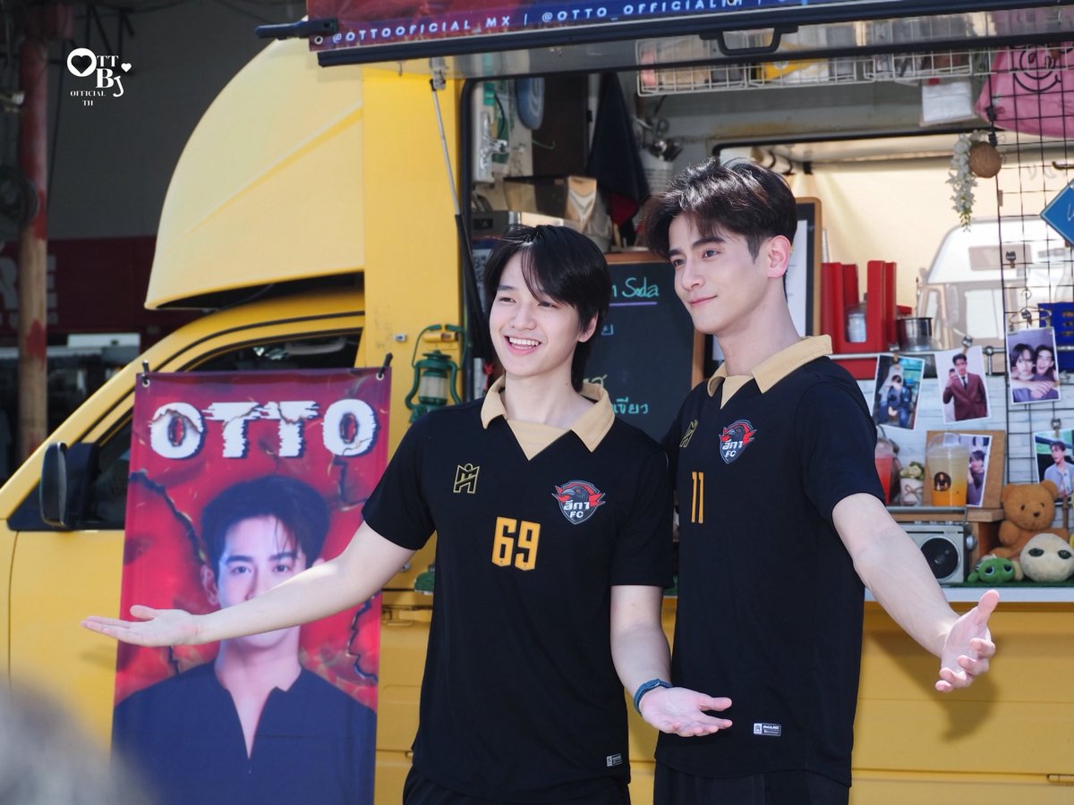 OttoBj_Official's tweet photo. 06.09.2026 #OttoBjInTime
: He said thank you🫶🏻🤍
and I’m literally ��🏻🥤
Thank you for your support(ขอขอบคุณสำหรับการซัปพอร์ต)💛
— #ottobj #ottotkwp #bjwnck
#อีกาFCvsCCCunited
#TheCrowClub #อีกาสมาคม https://t.co/aDf2xzFK2d