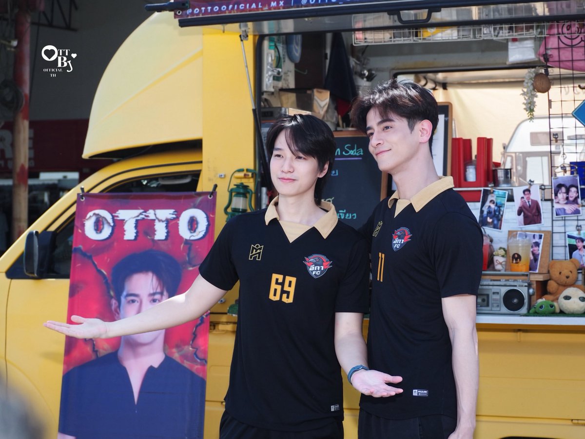OttoBj_Official's tweet photo. 06.09.2026 #OttoBjInTime
: He said thank you🫶🏻🤍
and I’m literally ��🏻🥤
Thank you for your support(ขอขอบคุณสำหรับการซัปพอร์ต)💛
— #ottobj #ottotkwp #bjwnck
#อีกาFCvsCCCunited
#TheCrowClub #อีกาสมาคม https://t.co/aDf2xzFK2d