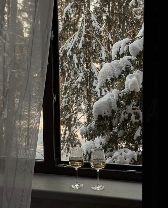 piccinni02's tweet photo. Не переставайте замечать простые чудеса: вкусную еду, книги, смех, музыку, разговоры, природу, искусство. Ищите их каждый день — и даже когда мир трещит по швам, рядом найдутся иголка с ниткой. https://t.co/4vfOoZz6jb