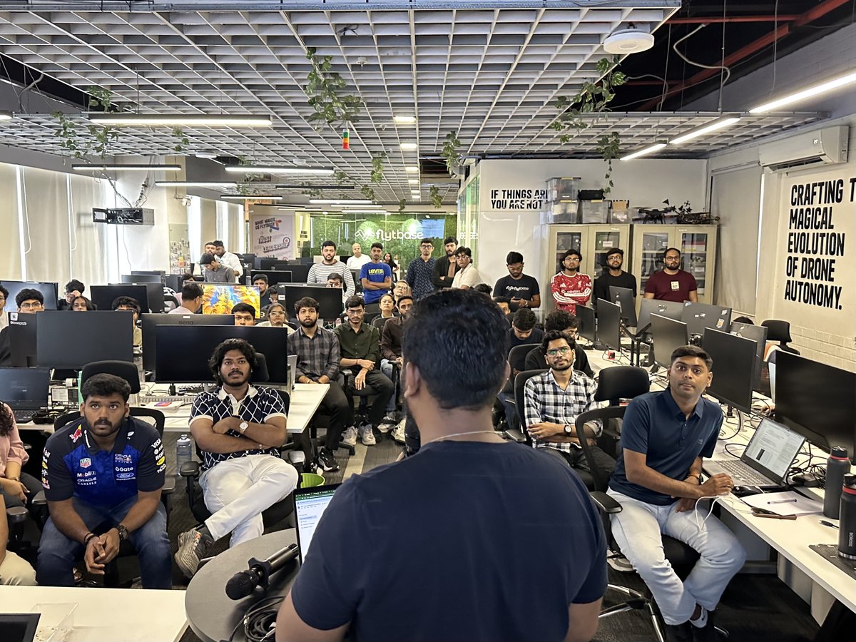 aihackersco's tweet photo. Some snippets from our recent Visual Intelligence Hackathon  🚀

Supported by @flytbase &amp; @aigrantsindia https://t.co/up7gcaD51O
