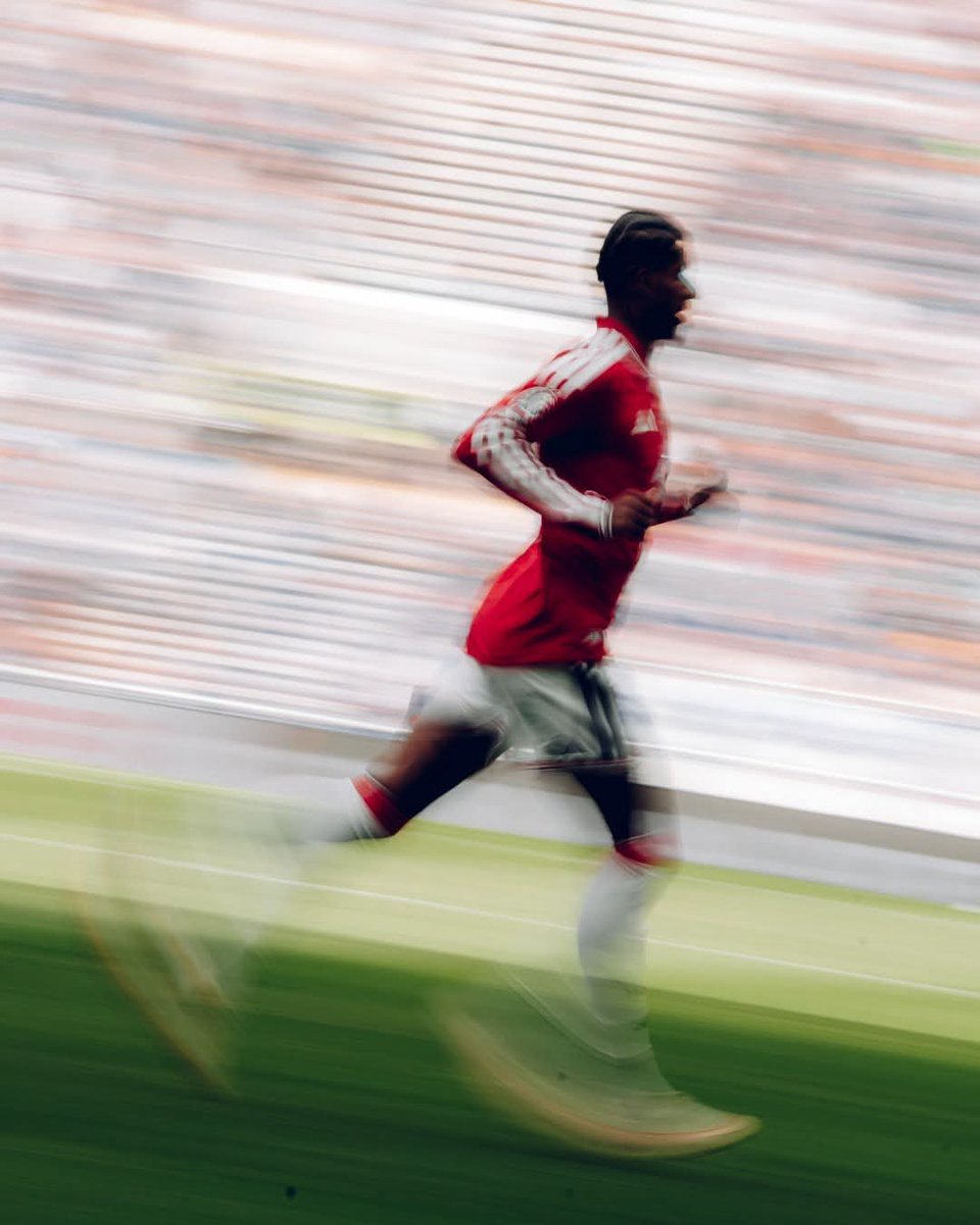 ManUtd_ID's tweet photo. ⚡️ 𝗠𝗥𝟵 👏 https://t.co/moLqPcSLpb