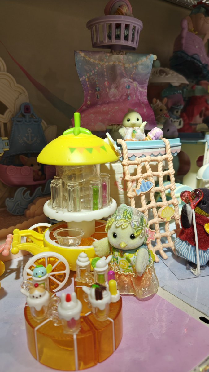 kinako83's tweet photo. シルバニアファミリーのシトラスバードが気になってるけど、フクロウさんも可愛い！
#森のおうち 
#シルバニアファミリー https://t.co/tZYVTEO23p