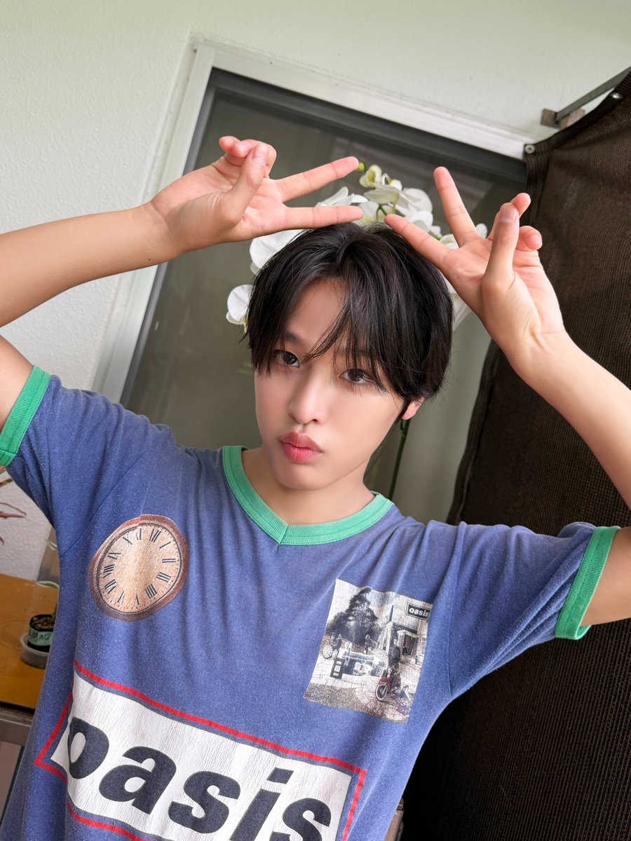 nctwish_jp's tweet photo. 『BOY MEETS GIRL』Music video shoot
#SION #RIKU #YUSHI Behind Shots 📸🌷🐿️⭐️

More Photo 💫
NCTzen WISH-JAPAN OFFICIAL FANCLUB
▼【PHOTO】Check 🔍
https://t.co/JUUnaYIlAt

EVERYTHING, ALL AT ONCE, NEO
https://t.co/B8ORdJAZfh

#NCTWISH
#BOYMEETSGIRL #NCTWISH_BOYMEETSGIRL
#NCT_10TH_ANNIVERSARY