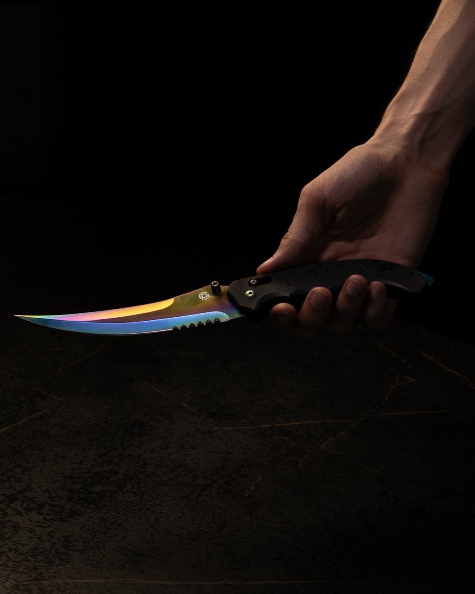 KnifyGG's tweet photo. The Flip Fade, in real life with its rainbow gradient finish 🌈
A beautiful piece for any CS2 fan 🔥 https://t.co/xAJuhWVyIG